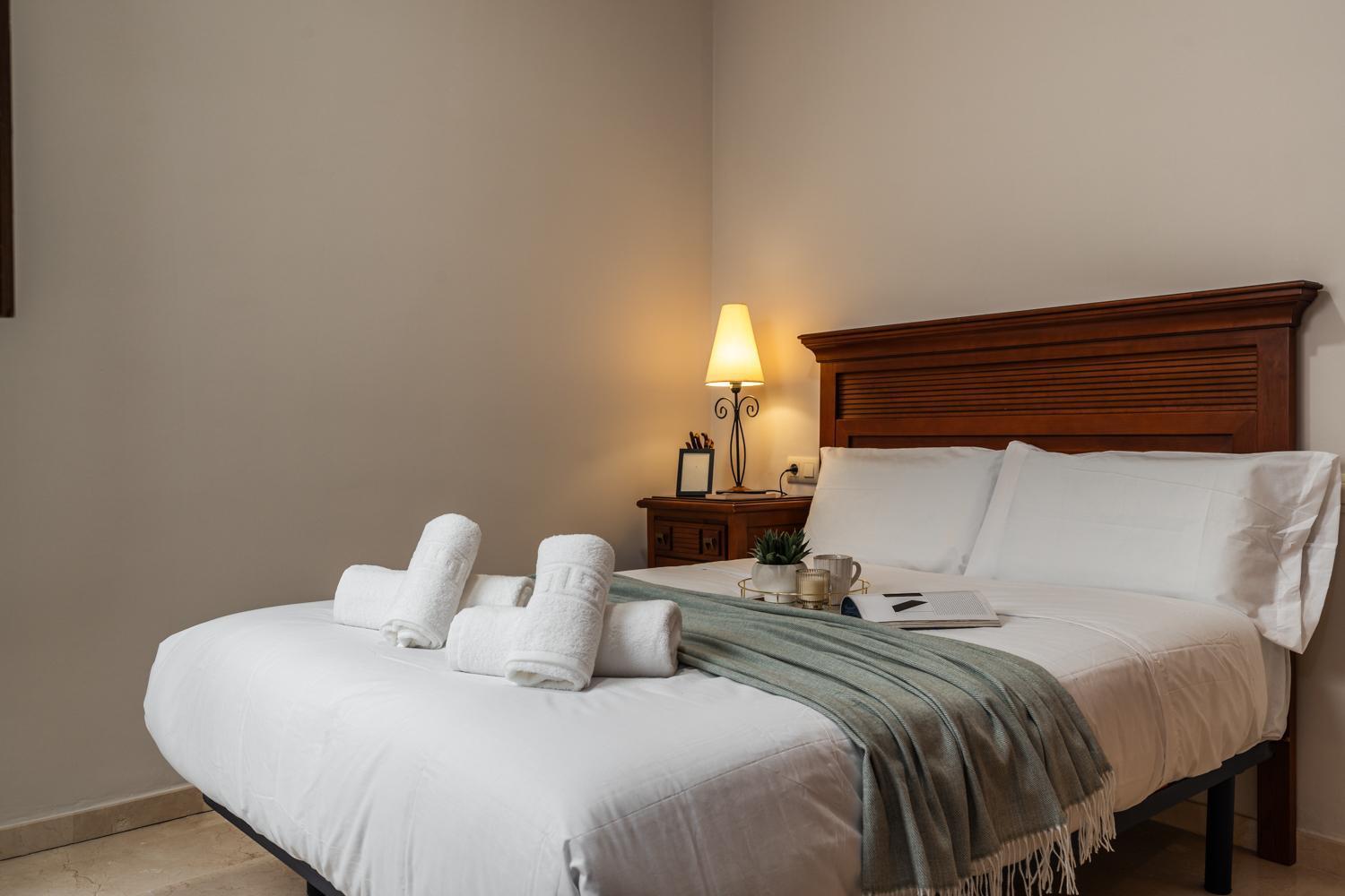Tuguest Palacio De Los Jeronimos Apartments Granada Eksteriør billede